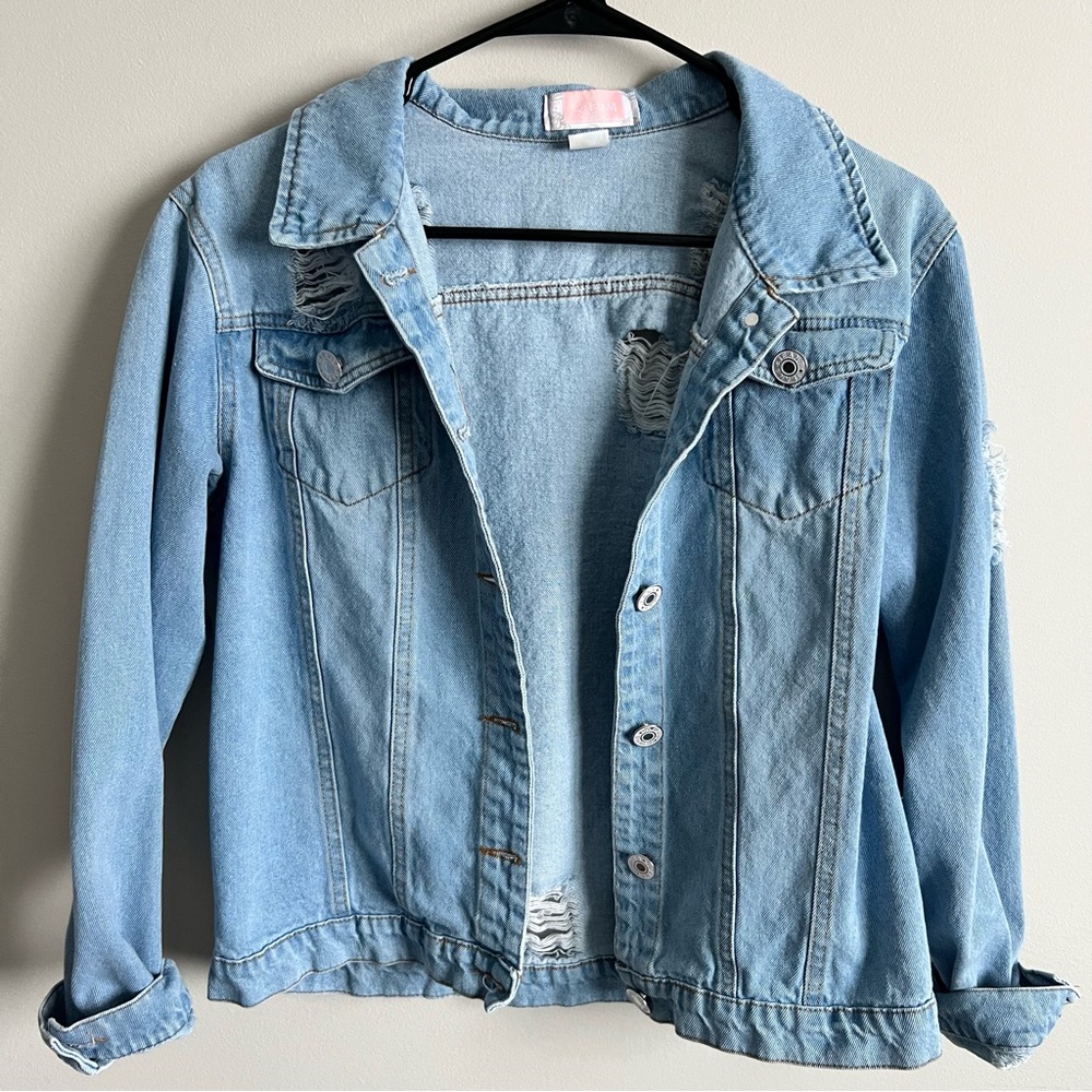 Women’s Light Blue Denim Jacket, Size Medium